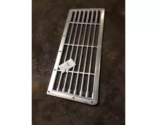 INTERNATIONAL 9670 1981-1988 GRILLE