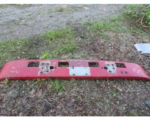 INTERNATIONAL 9670 Bumper Assembly, Front