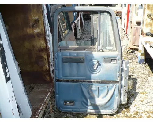 INTERNATIONAL 9670 DOOR ASSEMBLY, FRONT