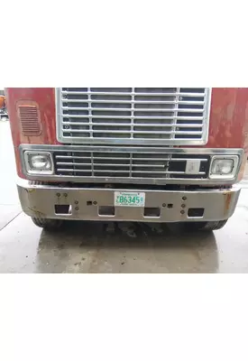 INTERNATIONAL 9670 GRILLE