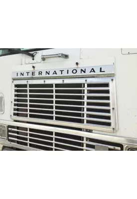 INTERNATIONAL 9670 GRILLE