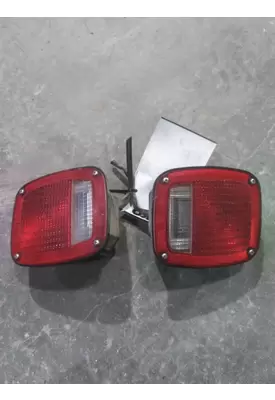 INTERNATIONAL 9670 STOP TURN TAIL LAMP