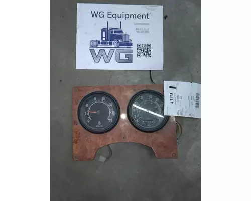 INTERNATIONAL 9700 Instrument Cluster