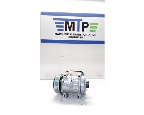 INTERNATIONAL 9800 Air Conditioner Compressor