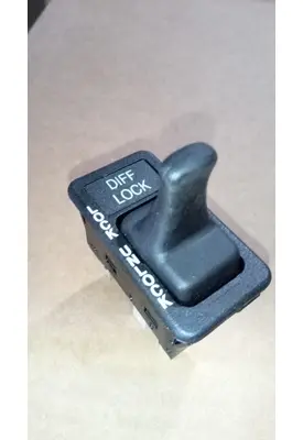 INTERNATIONAL 9800 Dash / Console Switch