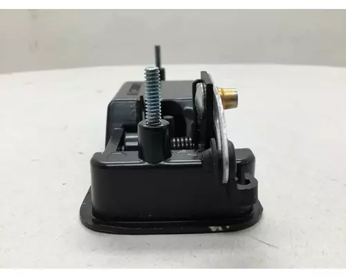 INTERNATIONAL 9800 Door Handle