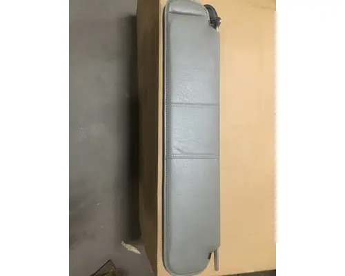 INTERNATIONAL 9800 Interior Sun Visor