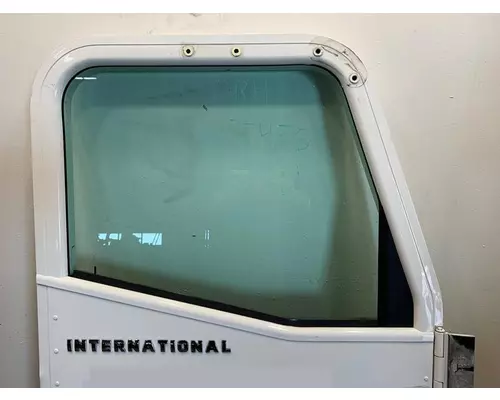 INTERNATIONAL 9900 Eagle Door