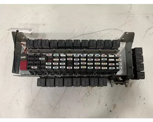 INTERNATIONAL 9900 Eagle Fuse Box