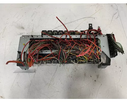 INTERNATIONAL 9900 Eagle Fuse Box