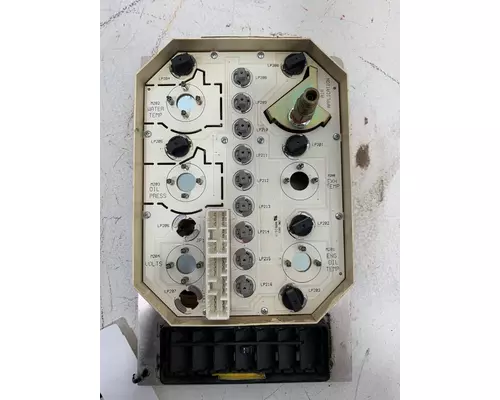 INTERNATIONAL 9900 Eagle Gauge Panel