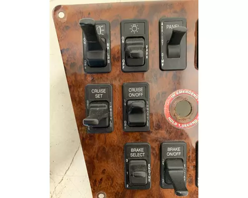 INTERNATIONAL 9900 Eagle Switch Panel