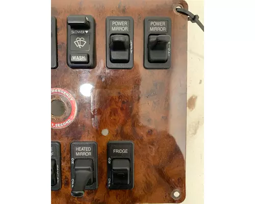 INTERNATIONAL 9900 Eagle Switch Panel