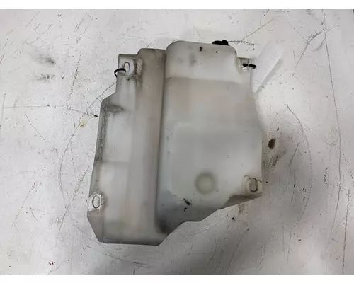 INTERNATIONAL 9900 Eagle Windshield Washer Reservoir