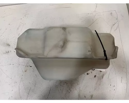INTERNATIONAL 9900 Eagle Windshield Washer Reservoir