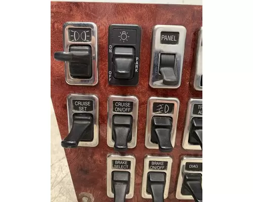 INTERNATIONAL 9900-IX Switch Panel