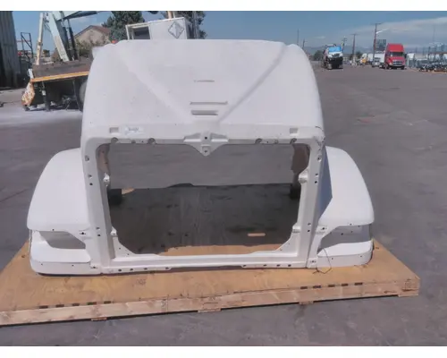 INTERNATIONAL 9900I 2000-2009 HOOD