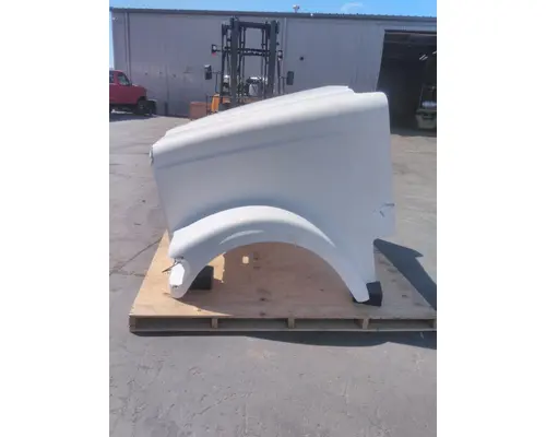 INTERNATIONAL 9900I 2000-2009 HOOD