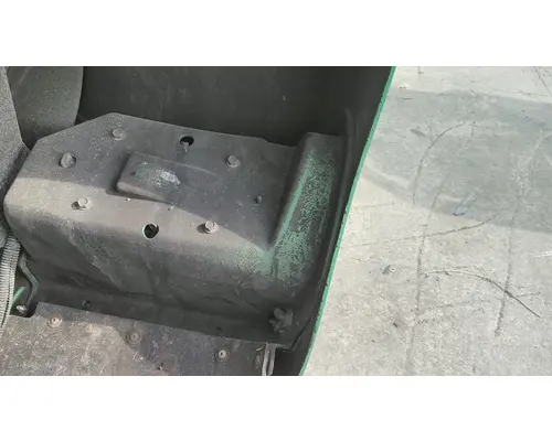 INTERNATIONAL 9900I 2000-2009 HOOD