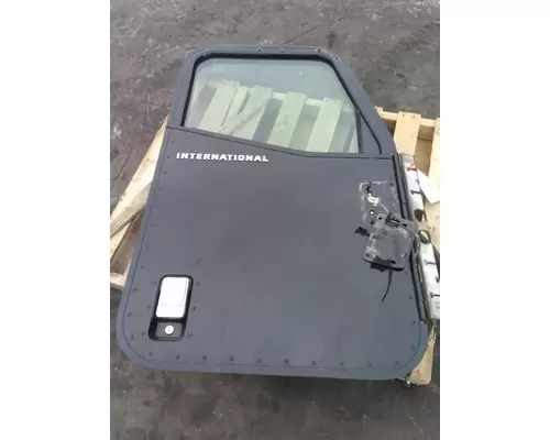 INTERNATIONAL 9900I 2000-2017 DOOR ASSEMBLY, FRONT