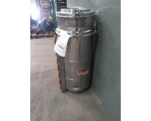 INTERNATIONAL 9900IX AIR CLEANER
