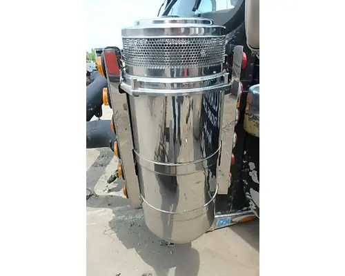 INTERNATIONAL 9900IX Air Cleaner