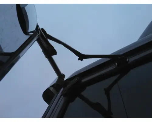 INTERNATIONAL 9900IX MIRROR ASSEMBLY CABDOOR