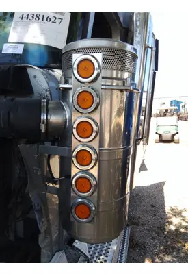 INTERNATIONAL 9900I AIR CLEANER