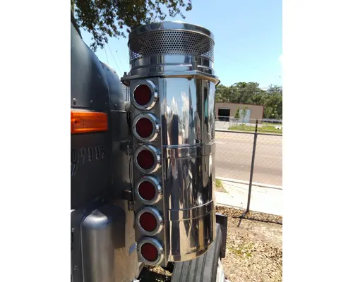 INTERNATIONAL 9900I AIR CLEANER