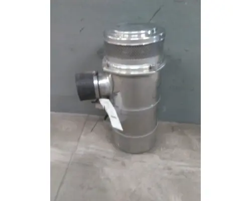 INTERNATIONAL 9900I AIR CLEANER