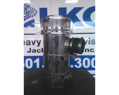 INTERNATIONAL 9900I AIR CLEANER