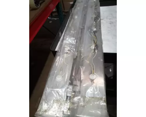 INTERNATIONAL 9900I Body Parts, Misc.