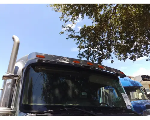 INTERNATIONAL 9900I CAB CLIP