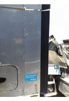 INTERNATIONAL 9900I CAB EXTENSION