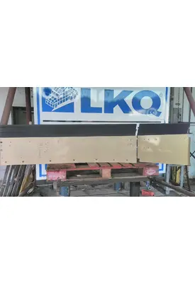 INTERNATIONAL 9900I CAB EXTENSION