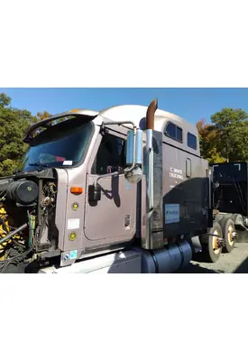 INTERNATIONAL 9900I CAB