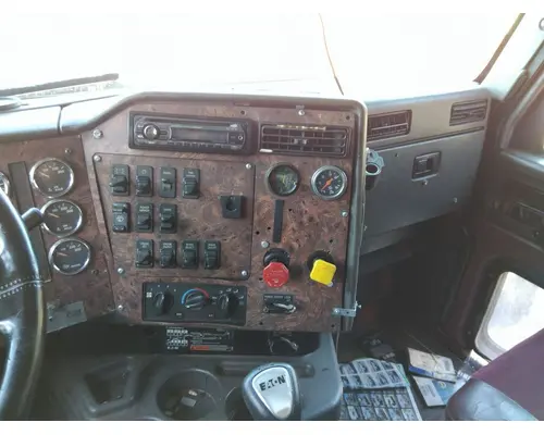 INTERNATIONAL 9900I CAB