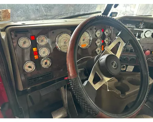 INTERNATIONAL 9900I Cab