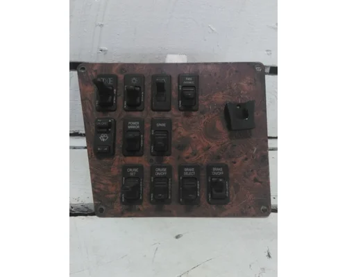 INTERNATIONAL 9900I DASH PANEL