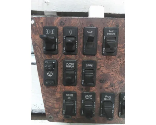 INTERNATIONAL 9900I DASH PANEL