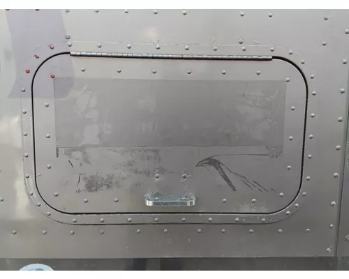 INTERNATIONAL 9900I DOOR, COMPARTMENT
