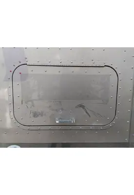 INTERNATIONAL 9900I DOOR, COMPARTMENT