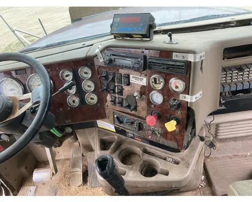 INTERNATIONAL 9900I Dash Assembly
