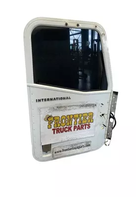 INTERNATIONAL 9900I Door Assembly, Front