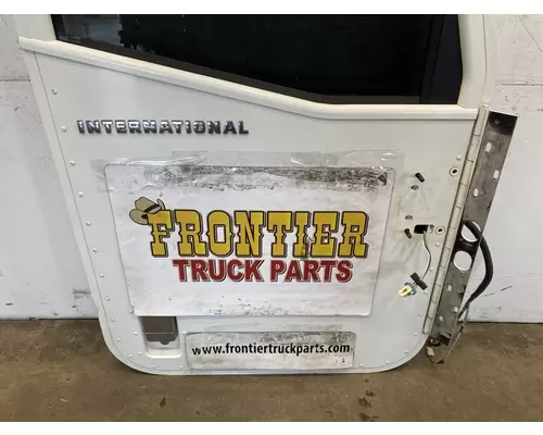 INTERNATIONAL 9900I Door Assembly, Front