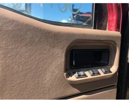 INTERNATIONAL 9900I Door Assembly, Front