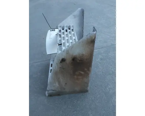 INTERNATIONAL 9900I FRAME STEP