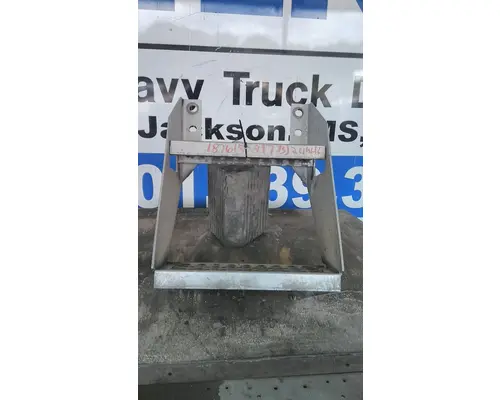 INTERNATIONAL 9900I FRAME STEP