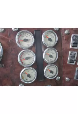 INTERNATIONAL 9900I GAUGE CLUSTER