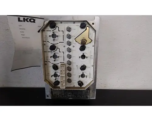 INTERNATIONAL 9900I GAUGE CLUSTER